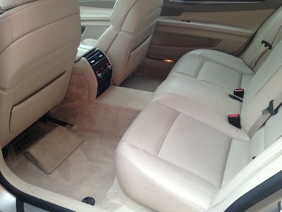 BMW 7 series 2009 photo 25