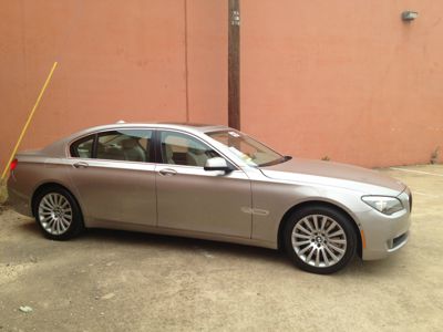 BMW 7 series 2009 photo 4