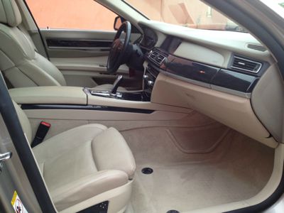 BMW 7 series 2009 photo 7