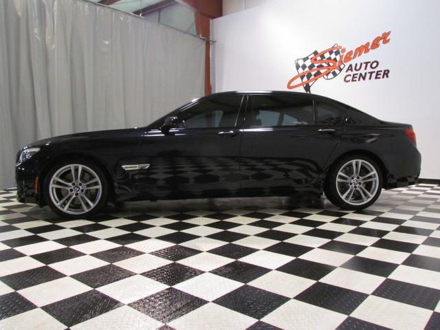 BMW 7 series 2010 photo 2