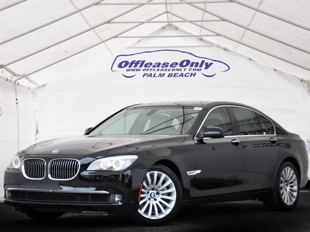 BMW 7 series 2010 photo 4