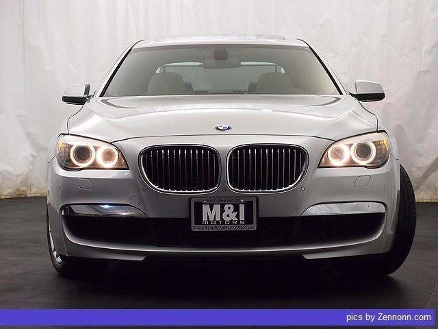 BMW 7 series 2010 photo 4