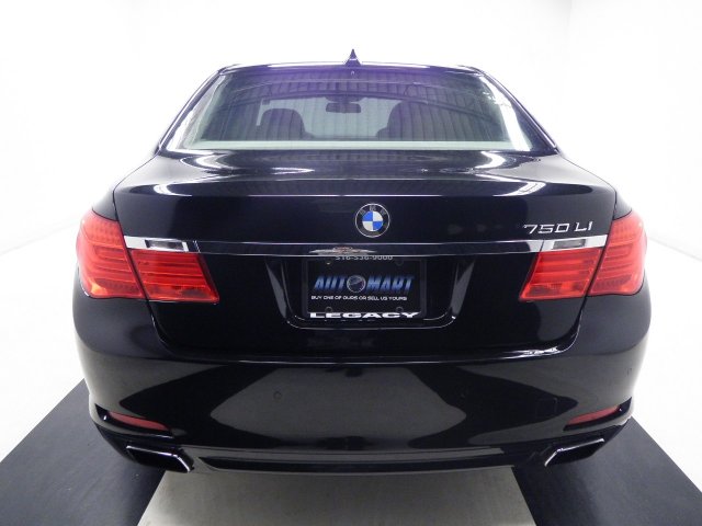 BMW 7 series 2010 photo 4