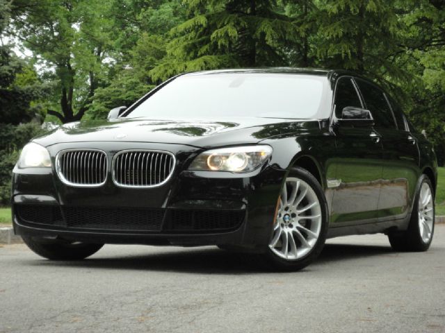 BMW 7 series 2011 photo 14