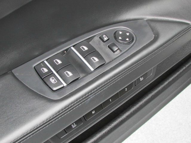 BMW 7 series 2011 photo 54