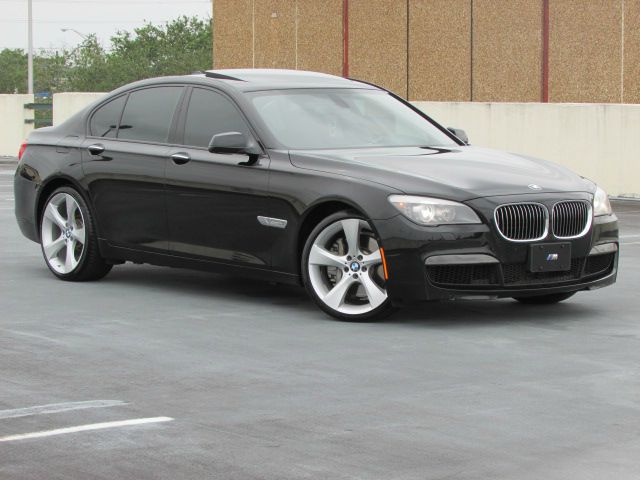 BMW 7 series 2011 photo 74