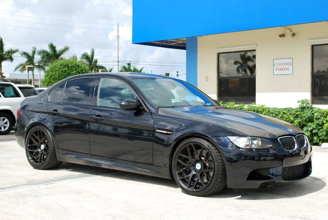 BMW M3 2008 photo 2