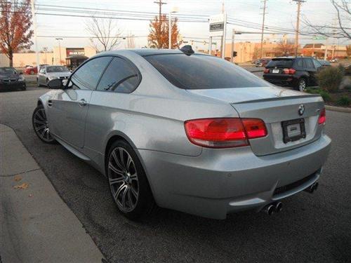 BMW M3 2009 photo 3