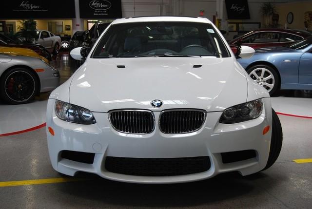 BMW M3 2009 photo 2