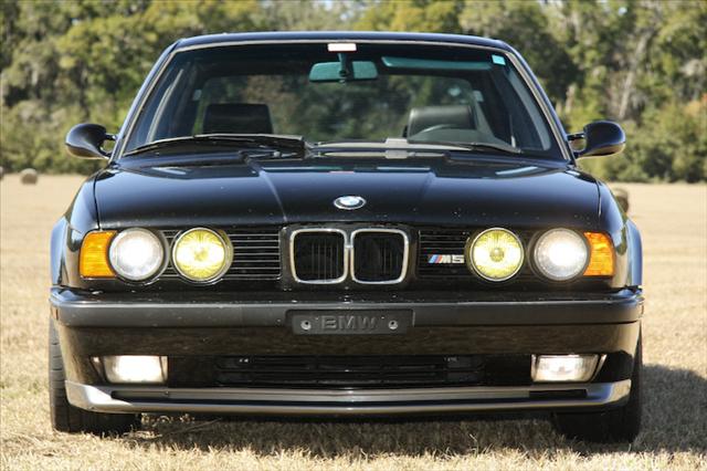 BMW M5 1991 photo 3