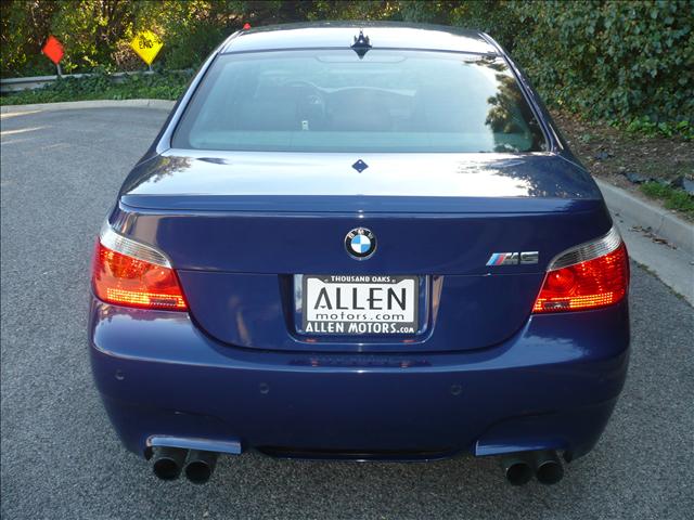 BMW M5 2006 photo 3