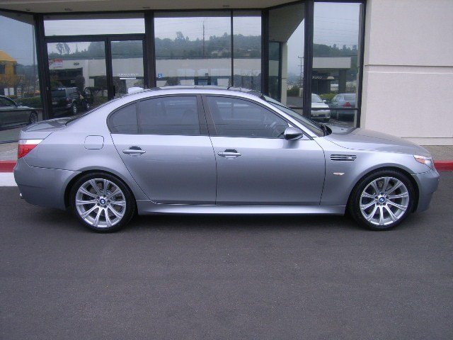 BMW M5 2006 photo 5