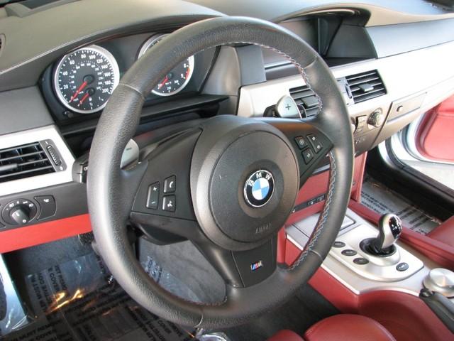 BMW M5 2007 photo 2