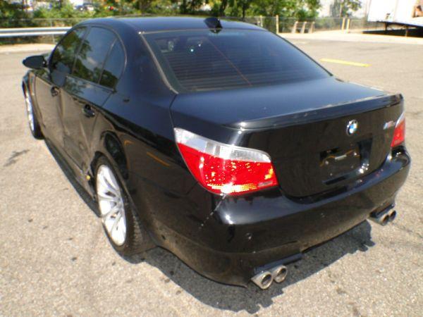 BMW M5 2007 photo 2