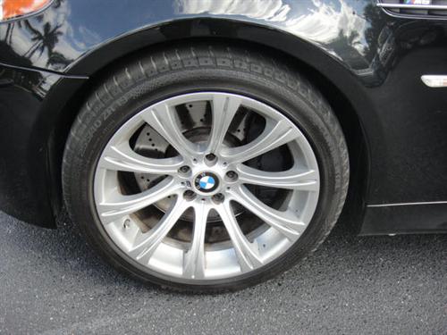 BMW M5 2007 photo 1