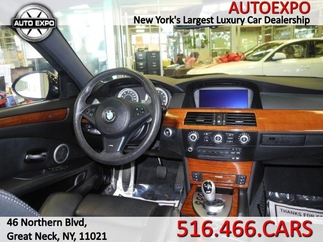 BMW M5 2009 photo 4