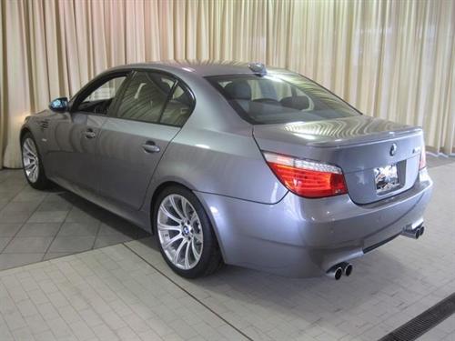 BMW M5 2010 photo 4