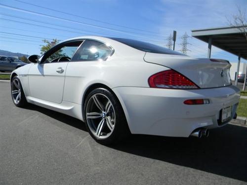 BMW M6 2010 photo 3