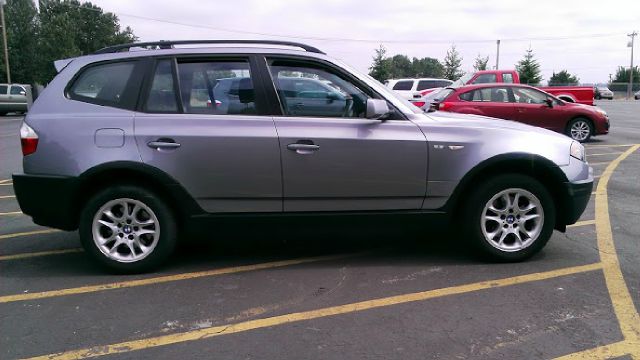 BMW X3 2004 photo 2