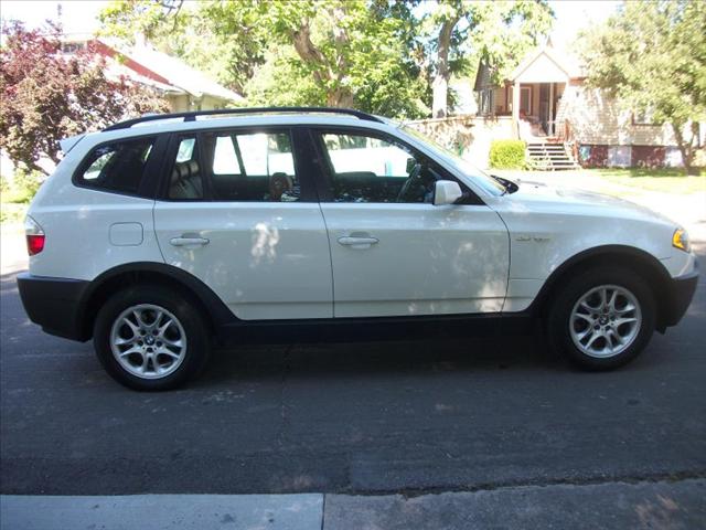 BMW X3 2004 photo 2