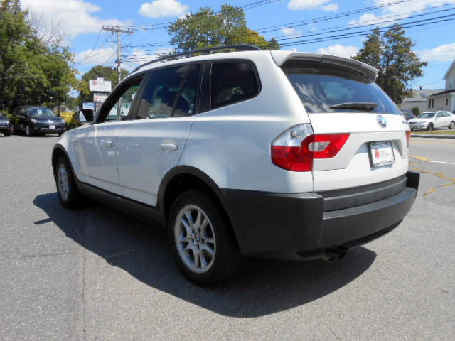 BMW X3 2004 photo 2