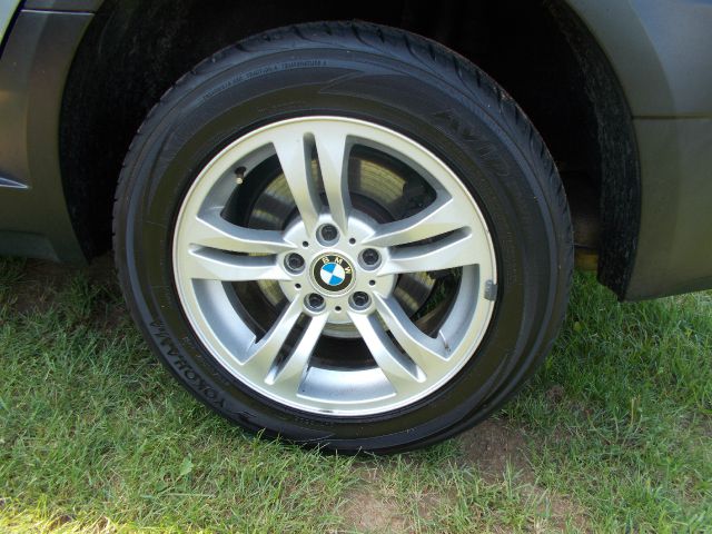 BMW X3 2004 photo 2