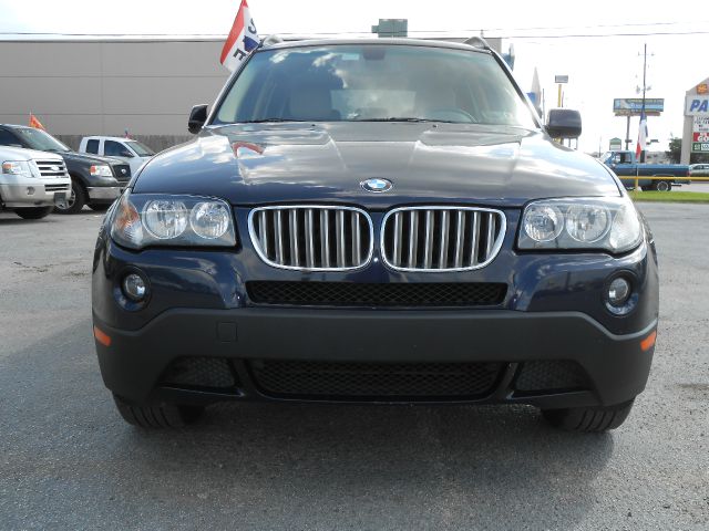 BMW X3 4 DOOR CAB SUV