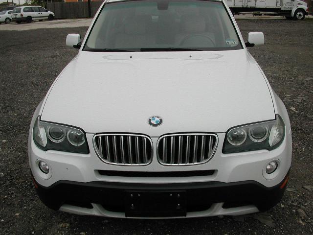 BMW X3 4 DOOR CAB SUV