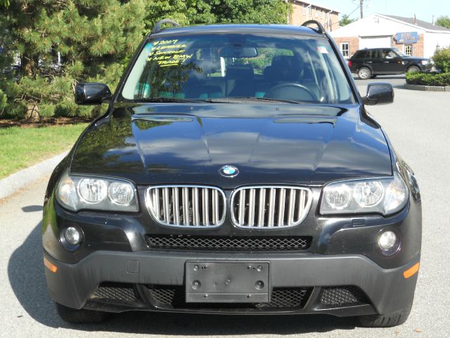 BMW X3 4 DOOR CAB SUV