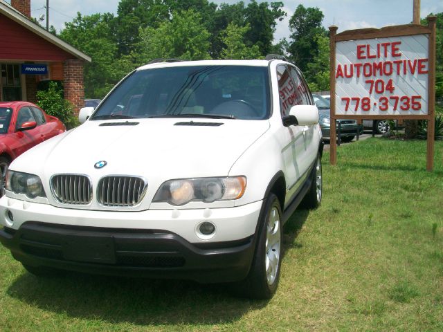 BMW X5 Luxury 4WD SUV