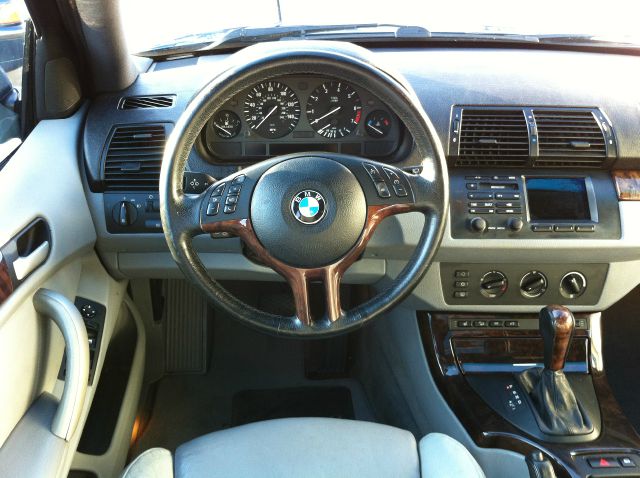 BMW X5 2001 photo 2