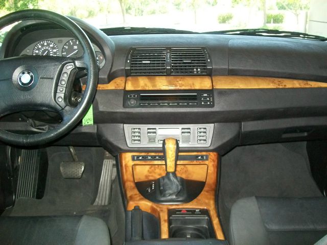 BMW X5 2002 photo 2