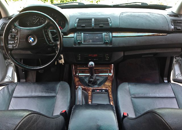 BMW X5 2002 photo 2