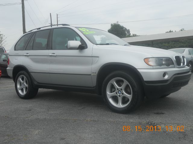 BMW X5 2003 photo 2