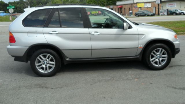 BMW X5 2003 photo 2