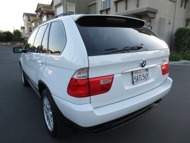 BMW X5 Luxury 4WD SUV