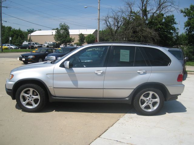 BMW X5 2003 photo 2