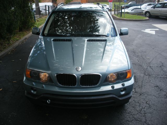 BMW X5 2003 photo 2