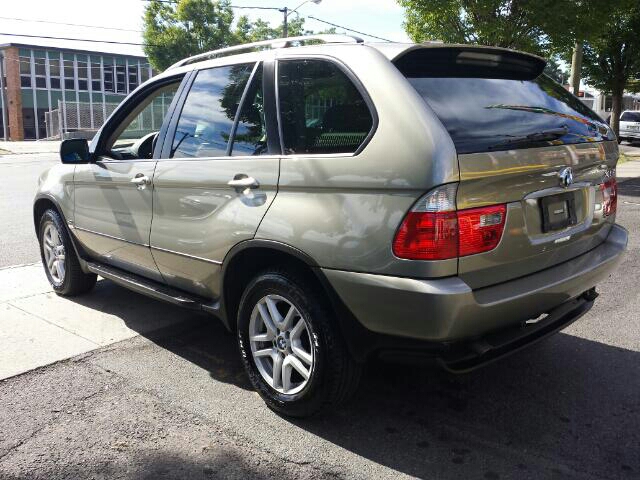 BMW X5 2004 photo 2