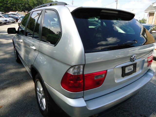 BMW X5 2004 photo 2