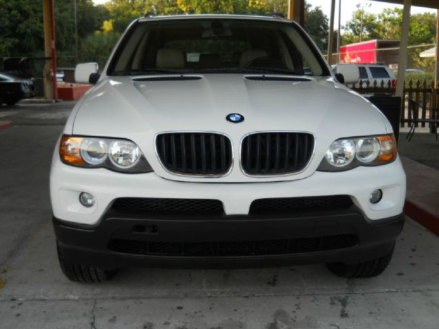 BMW X5 2004 photo 2