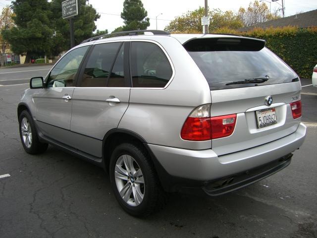 BMW X5 2004 photo 2