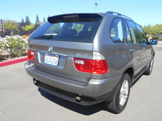 BMW X5 2004 photo 2