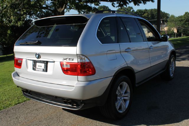 BMW X5 Luxury 4WD SUV