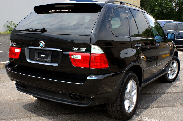 BMW X5 2005 photo 2