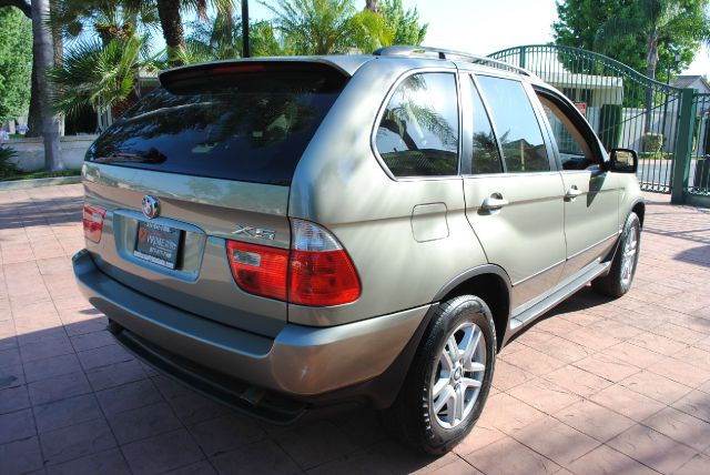 BMW X5 2005 photo 2