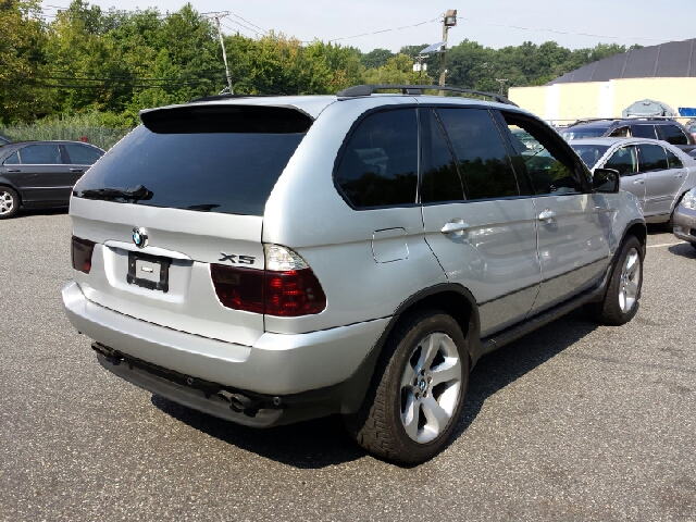 BMW X5 2005 photo 2