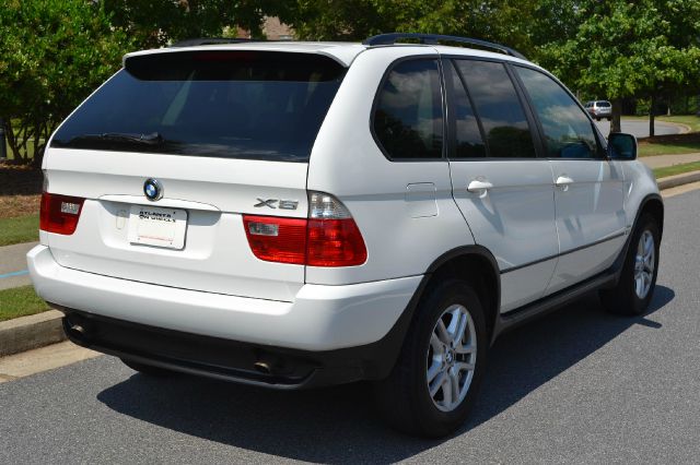 BMW X5 2005 photo 2