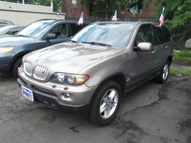 BMW X5 2005 photo 2