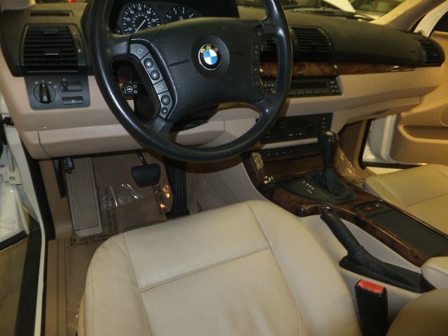 BMW X5 2005 photo 2